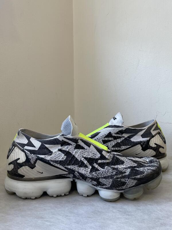 ACRONYM®︎×NIKE シューズのサムネイル画像