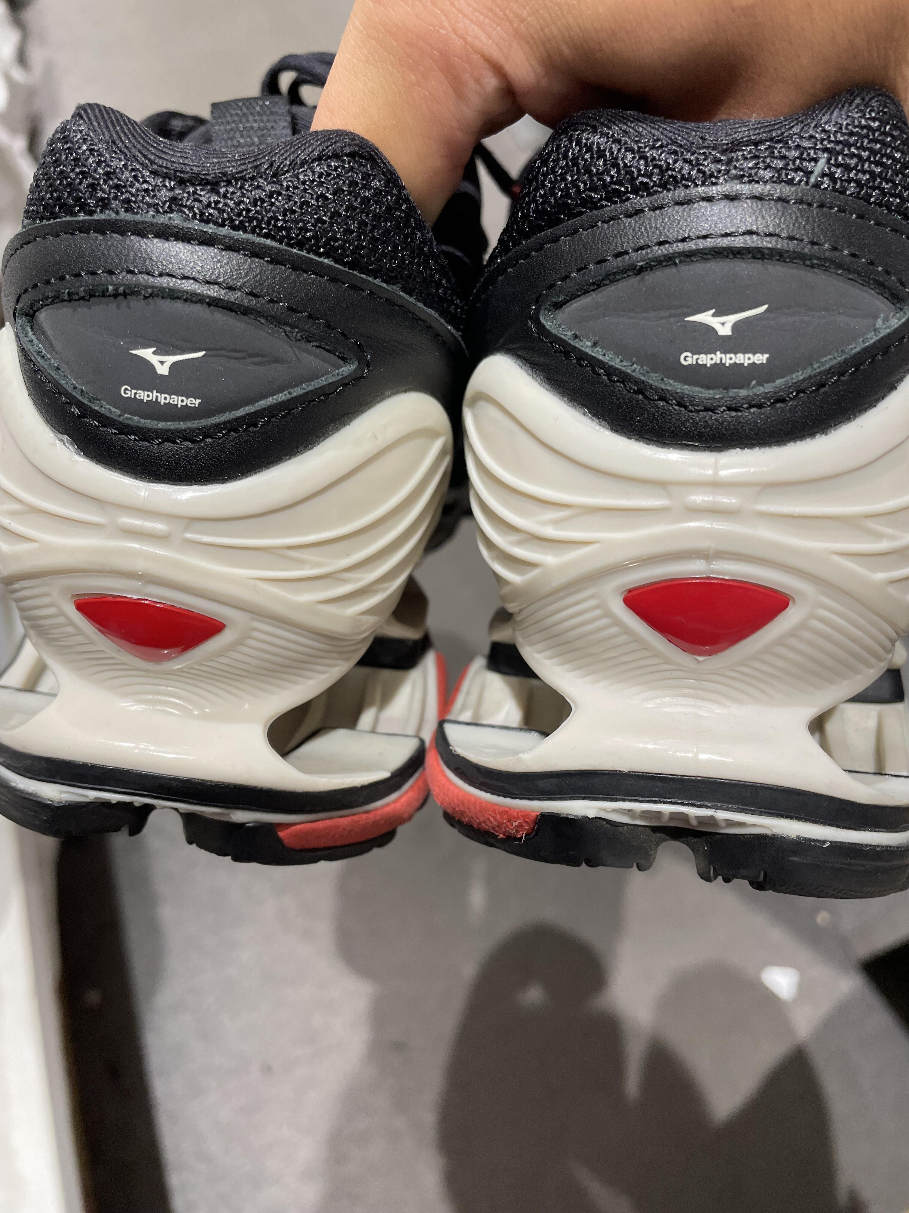 MIZUNO×Graphpaperスニーカー