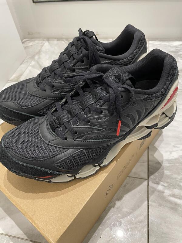 MIZUNO×Graphpaperスニーカー