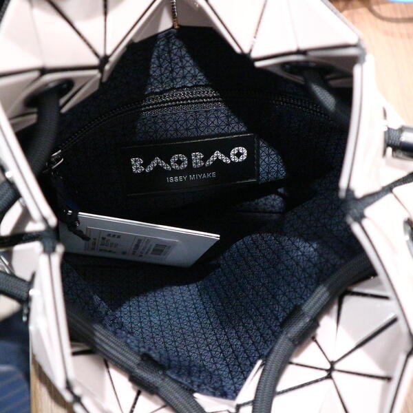 BAO BAO ISSEYMIYAKE　バッグ