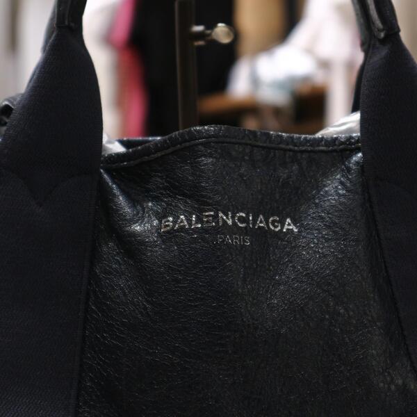 BALENCIAGA バッグ