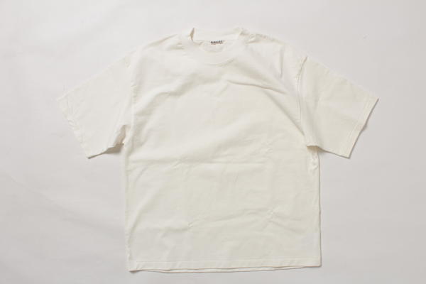 AURALEE Tシャツ