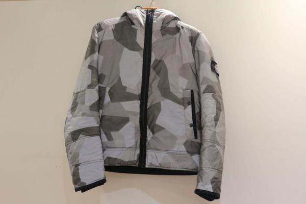 STONE ISLAND ブルゾン