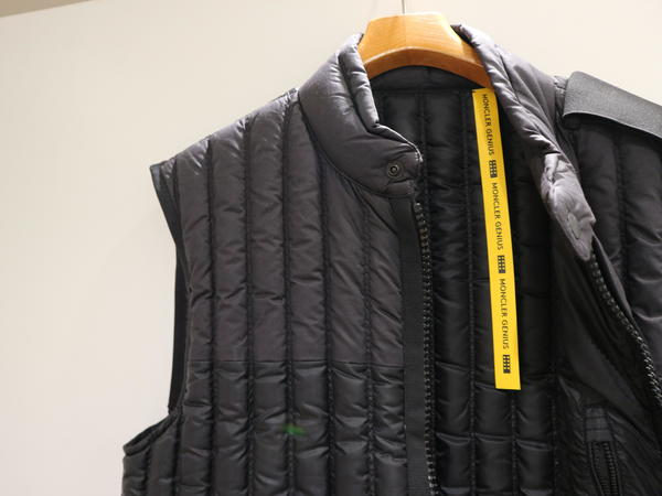 MONCLER ダウンベスト