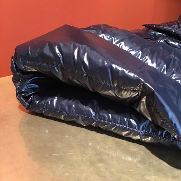 MONCLER 黒 ダウンジャケット⑥ .JPG