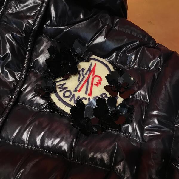 MONCLER 黒 ダウンジャケット⑧.JPG