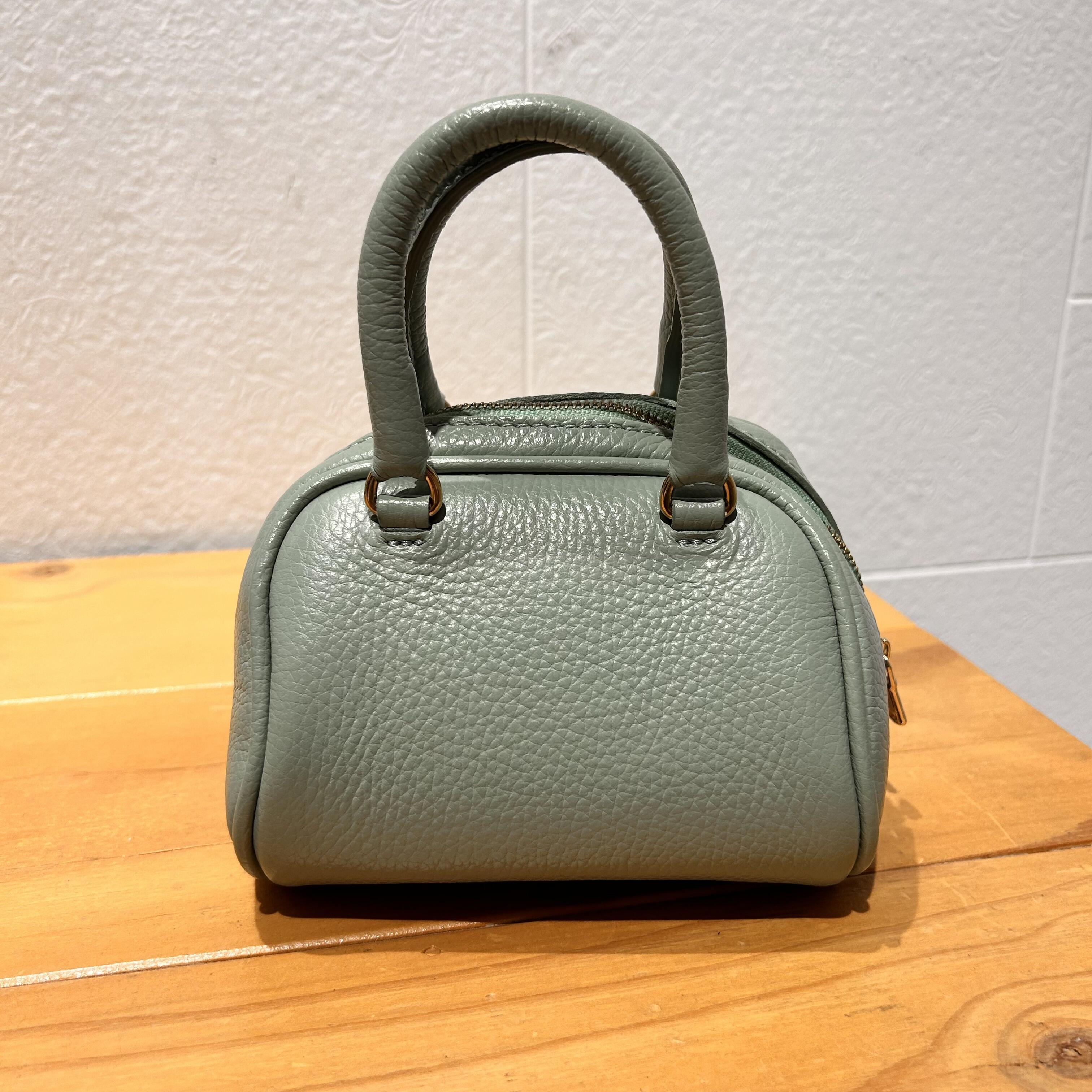 CHRISTIAN VILLA バッグ