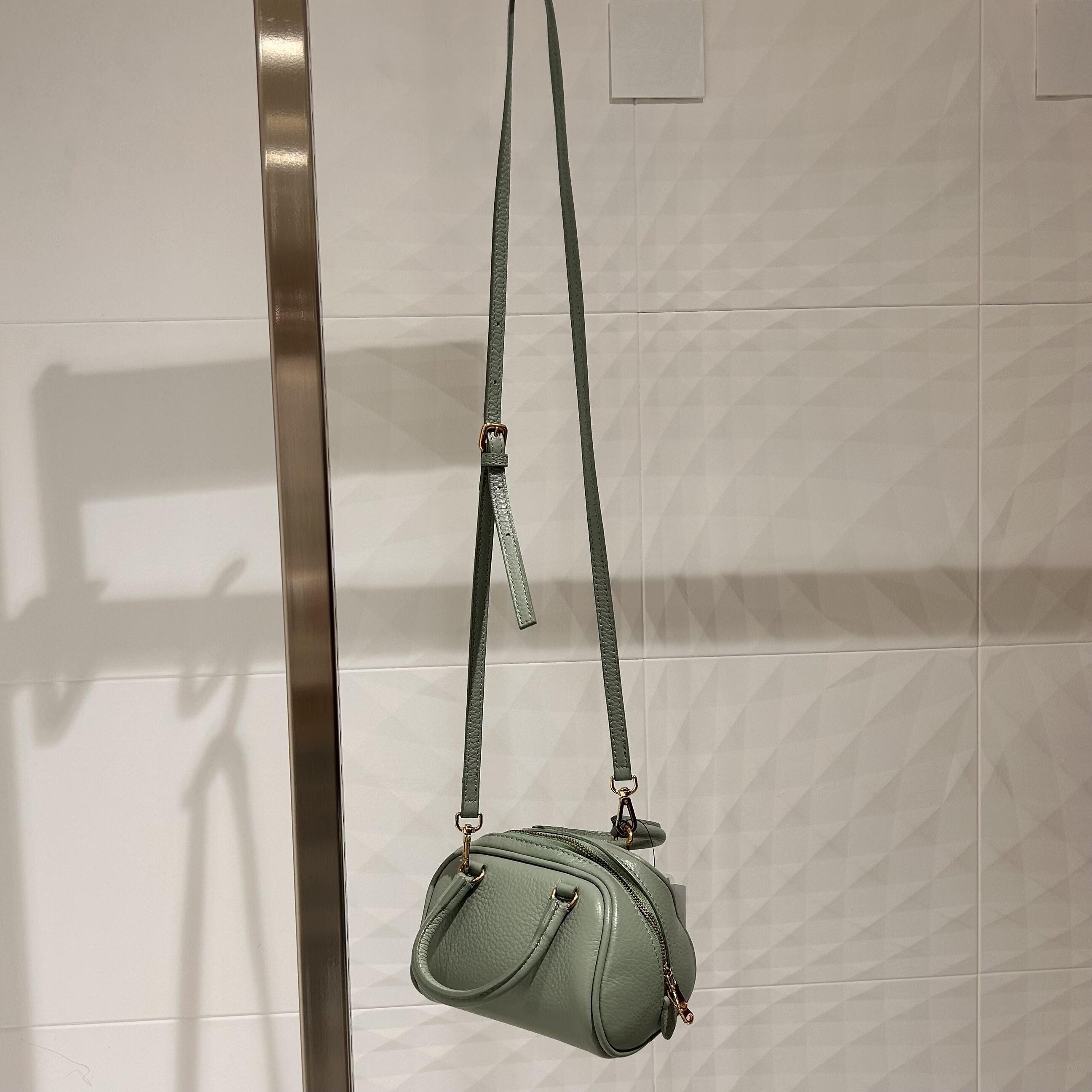 CHRISTIAN VILLA バッグ