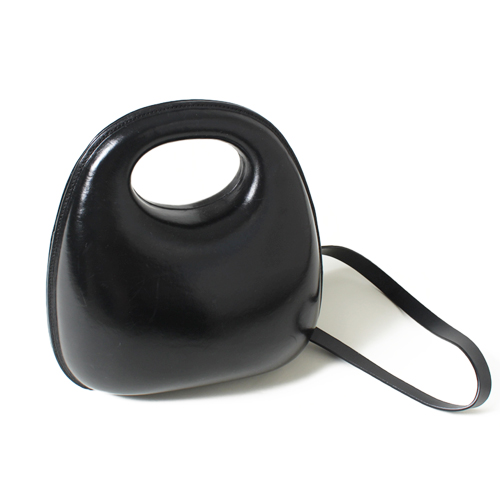 ［LEMAIRE］<br>“EGG BAG”