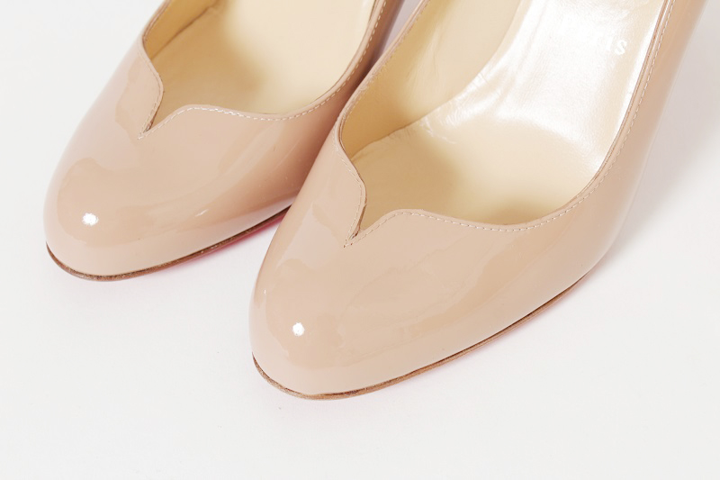 ルブタン パンプス トゥ部分