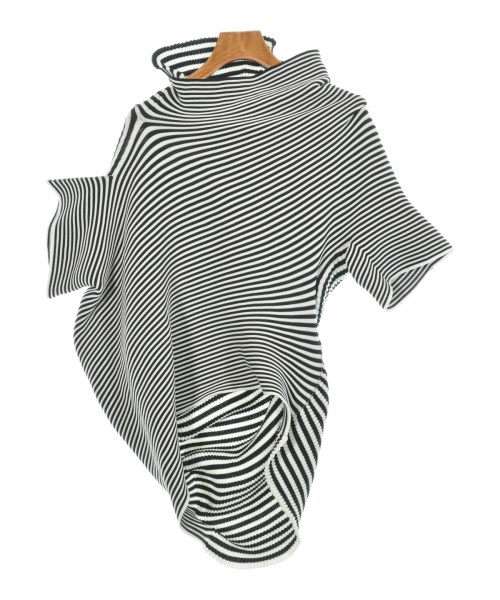 イッセイミヤケ(ISSEY MIYAKE)のISSEY MIYAKE ニット・セーター