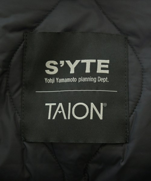s'yte（サイト）ダウンジャケット/ダウンベスト 黒 サイズ:3(M位) メンズ/2200629797017