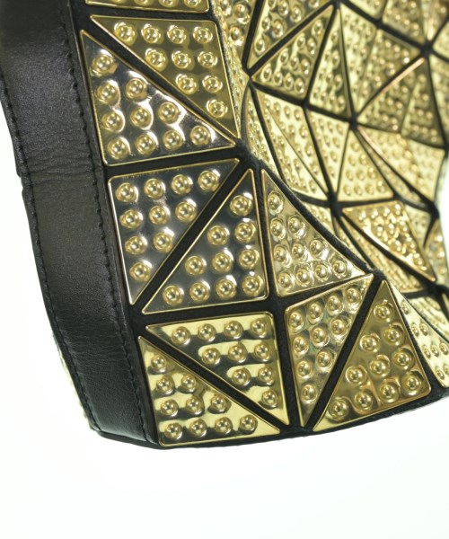 BAO BAO ISSEY MIYAKE（バオバオイッセイミヤケ）ショルダーバッグ ゴールド サイズ:- レディース/2200702347030