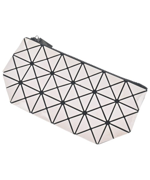 BAO BAO ISSEY MIYAKE(バオバオイッセイミヤケ)のポーチ サイズ:- 4,800円