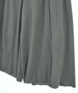 me ISSEY MIYAKE（ミーイッセイミヤケ）クロップドパンツ グレー サイズ:-(M位) レディース/2200686233015