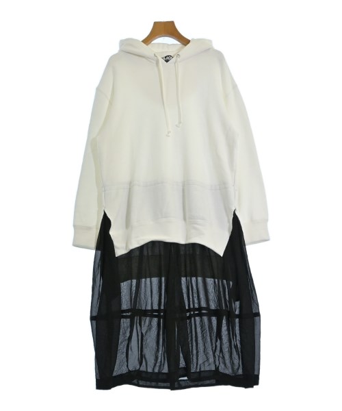BLACK COMME des GARCONS(ブラックコムデギャルソン)ワンピース 白 サイズ:XS/2200608294148
