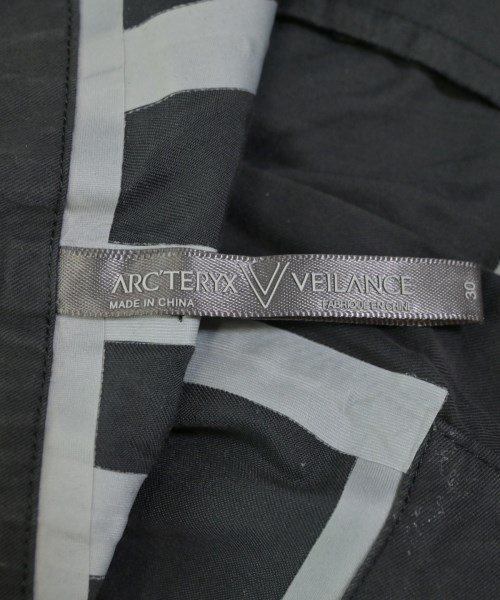 ARC'TERYX VEILANCE（アークテリクス　ヴェイランス）その他 グレー サイズ:32(L位) メンズ/2200594957089