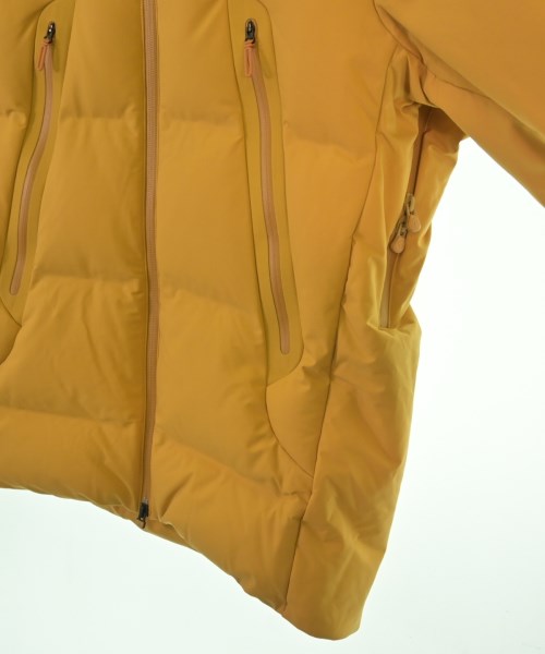 DESCENTE（デサント）ダウンジャケット/ダウンベスト 黄 サイズ:M メンズ/2200614422054