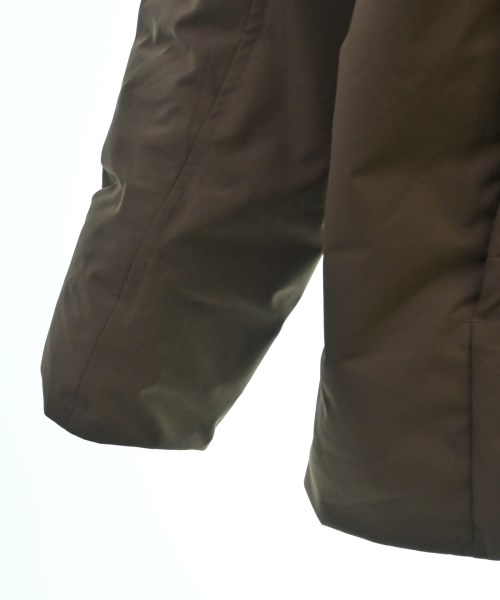 DESCENTE（デサント）ダウンジャケット/ダウンベスト 茶 サイズ:L メンズ/2200617173014