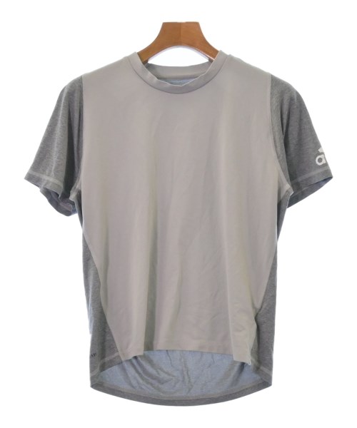 アディダス(adidas)のadidas Tシャツ・カットソー