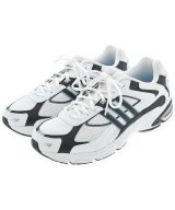 adidas スニーカー