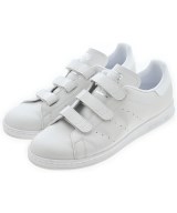 adidas スニーカー