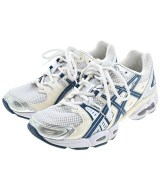 asics スニーカー