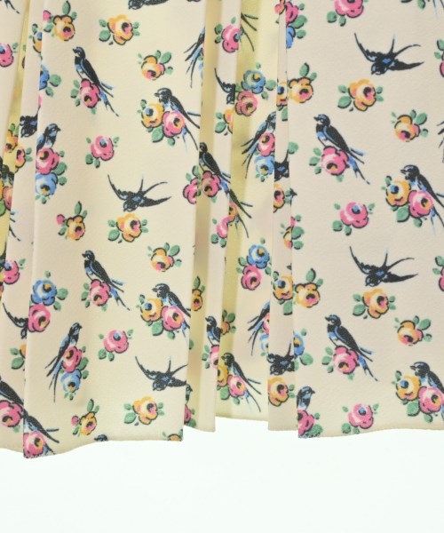 PRADA（プラダ）ワンピース 白 サイズ:38(S位) レディース/2200594730583