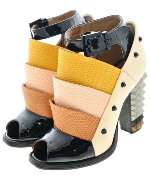 FENDI(フェンディ)パンプス ベージュ サイズ:EU34 1/2(21cm位)/2200398840037