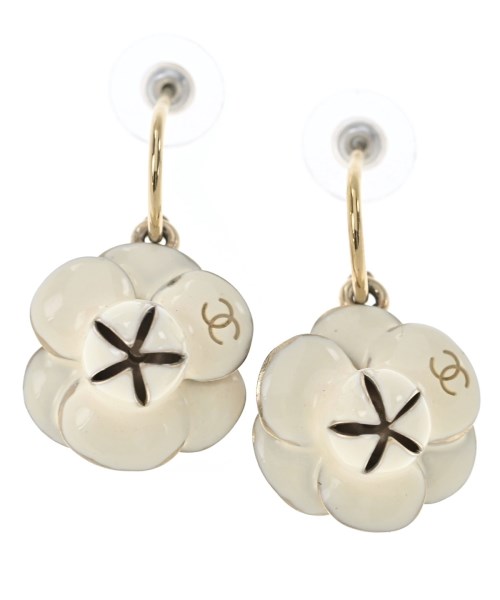 CHANEL(シャネル)ピアス 白 サイズ:-/2200685665053
