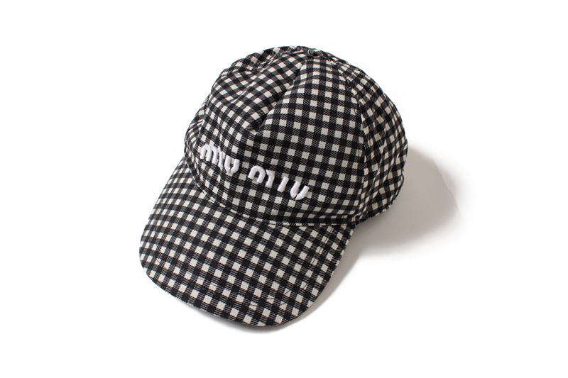 お買い取り強化 Miu Miu ロゴキャップ