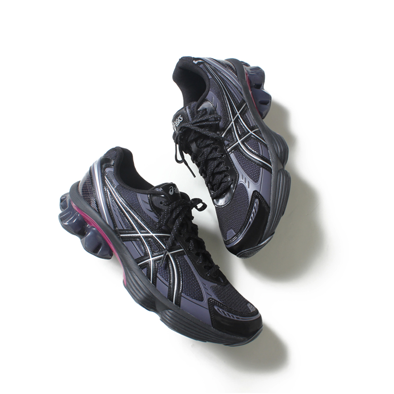 アシックス スニーカー