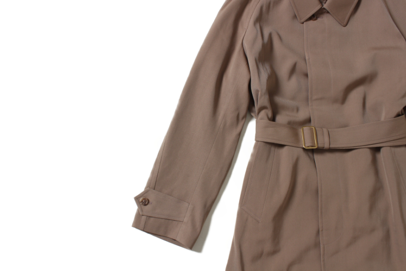 “ウールギャバジンベルテッドカーコート”