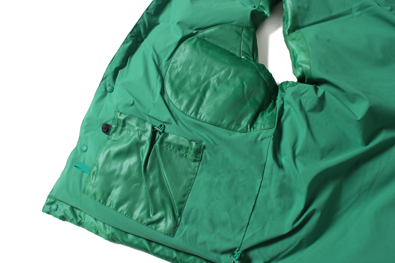 “TECH BACKPACKER DOWN VEST”