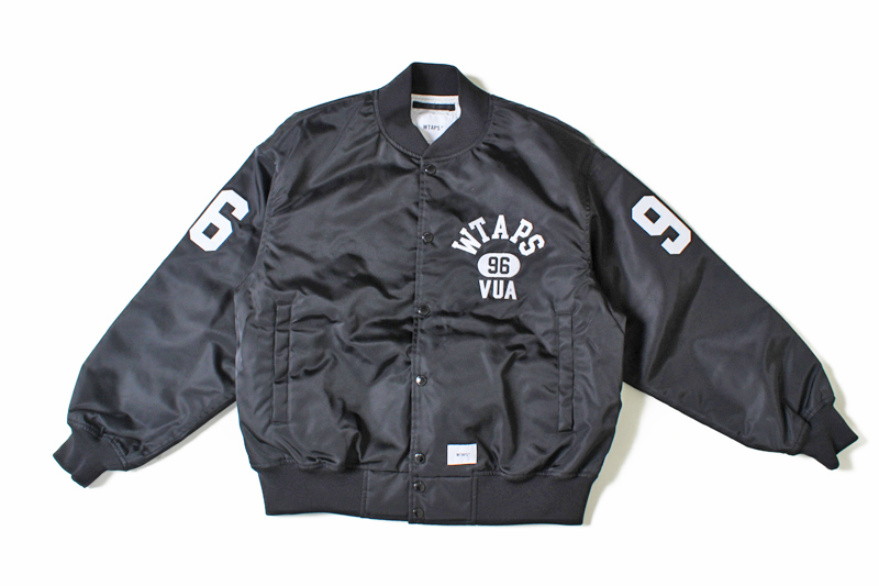 “TEAM JACKET NYLON TWILL”