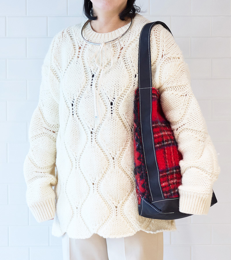 ニット　ヴァレンティノ