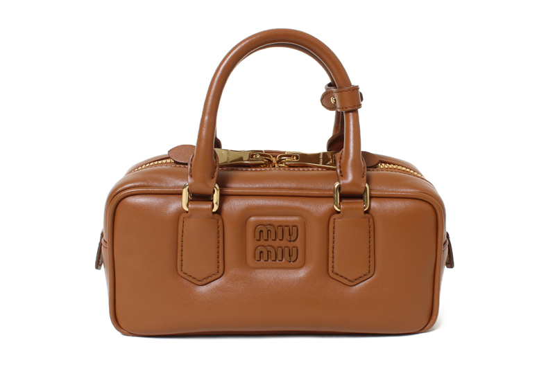 “アルカディ”