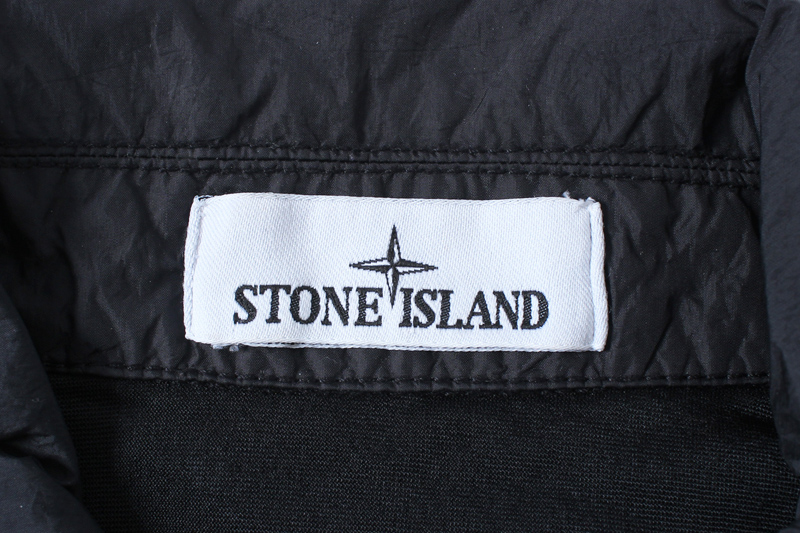 ［STONE ISLAND］