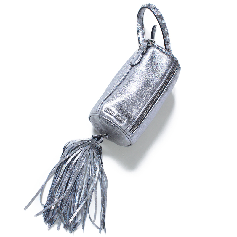 ミニバッグ　ミュウミュウ