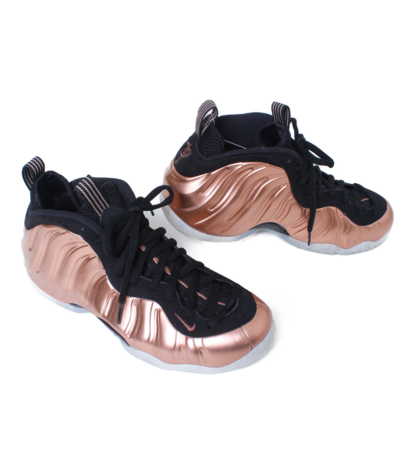 ナイキ　スニーカー