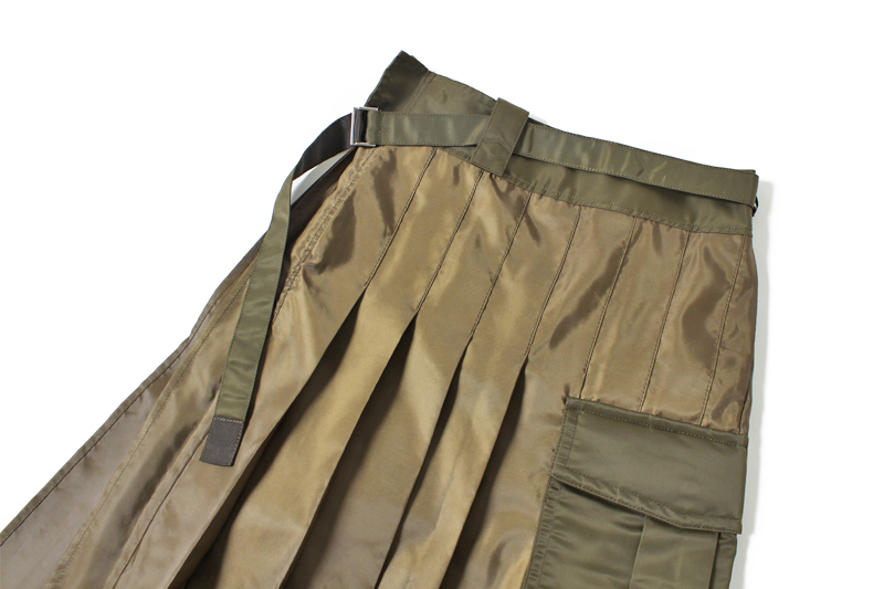 ナイロンツイルスカート