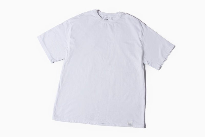 ブランドタグTシャツ